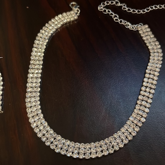 NIB Rhinestone Jewelry Set 😍 - Picture 2 of 4
